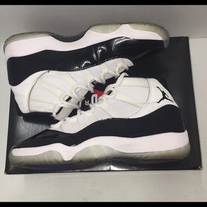 Air Jordan Retro 11 Concord